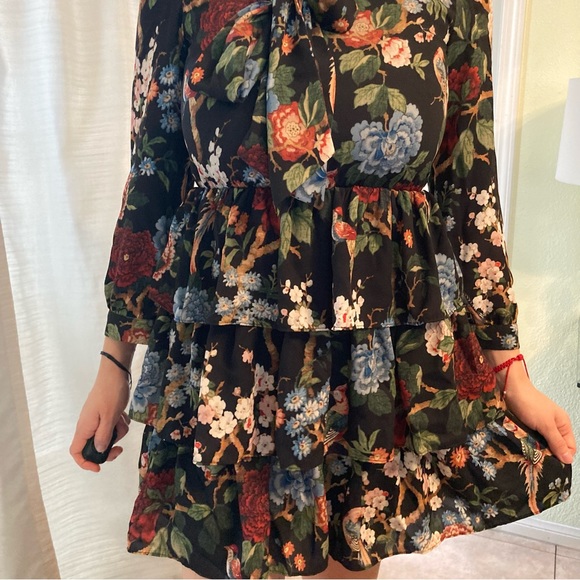 ❗️SOLD❗️Alice + Olivia Dress - Picture 2 of 11